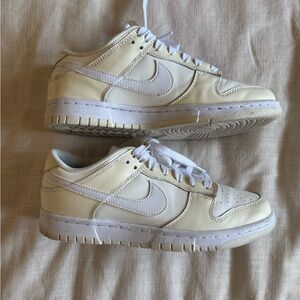 Nike low dunk Coconut milk